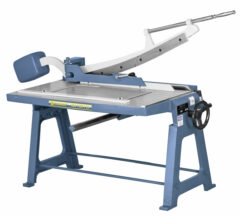 HLS 1050 x 2,0 Kaarisakset teräspöydällä*